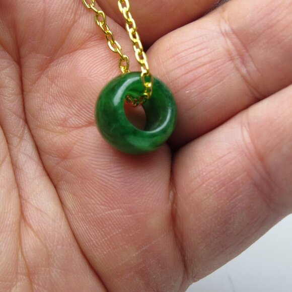 14K YELLOW GOLD DIAMOND & JADE PENDANT - 234-10842 14K Jade Pendant With Necklace